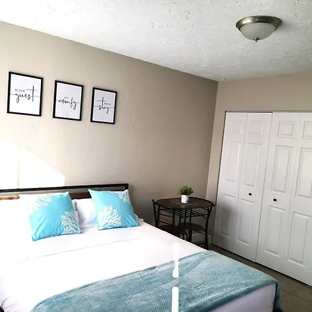 Studio University Pines At Sarasota